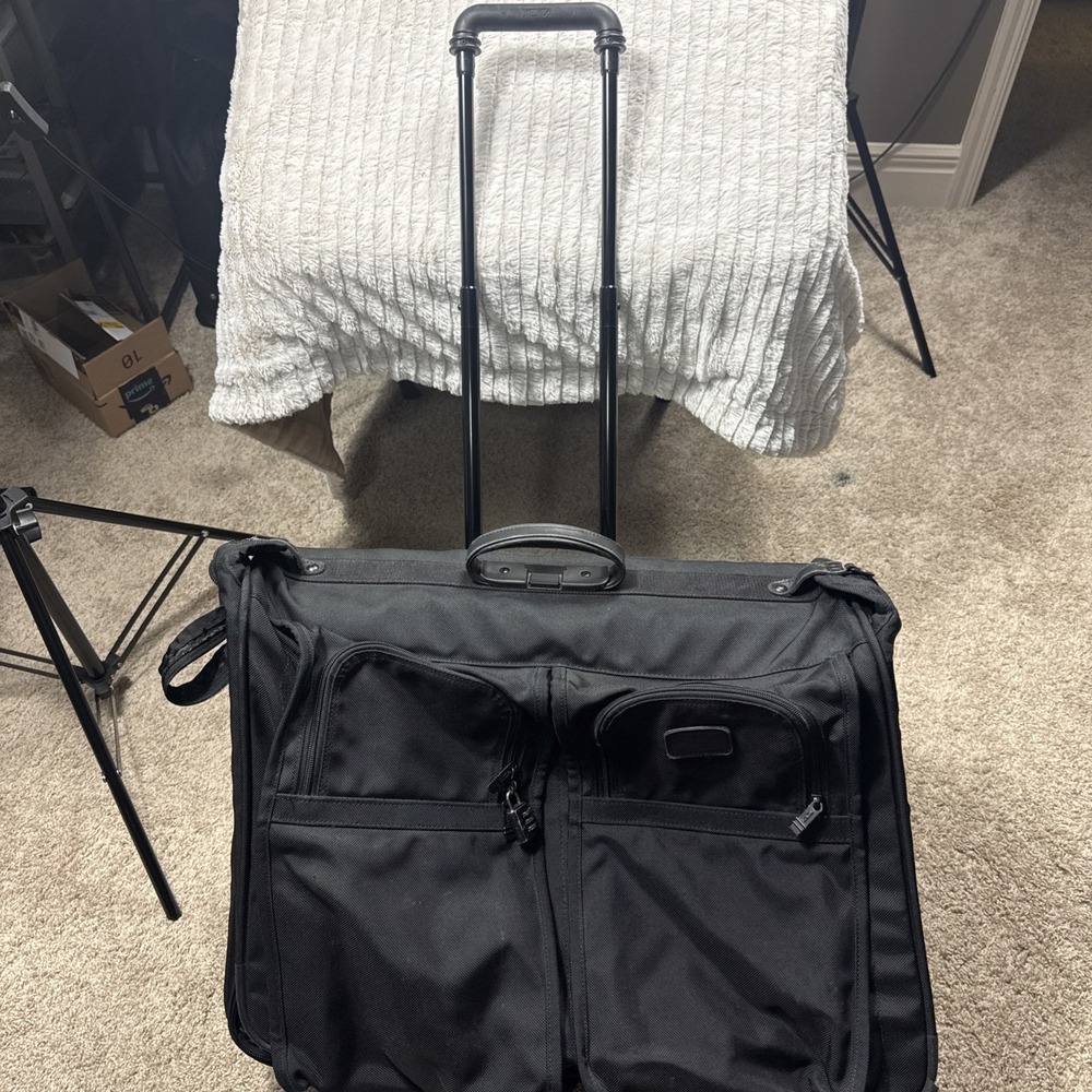 TUMI 2231D3 Wheeled Folding 3 Way Garment Bag Nylon 24x14x20 Black EXCELLENT‎